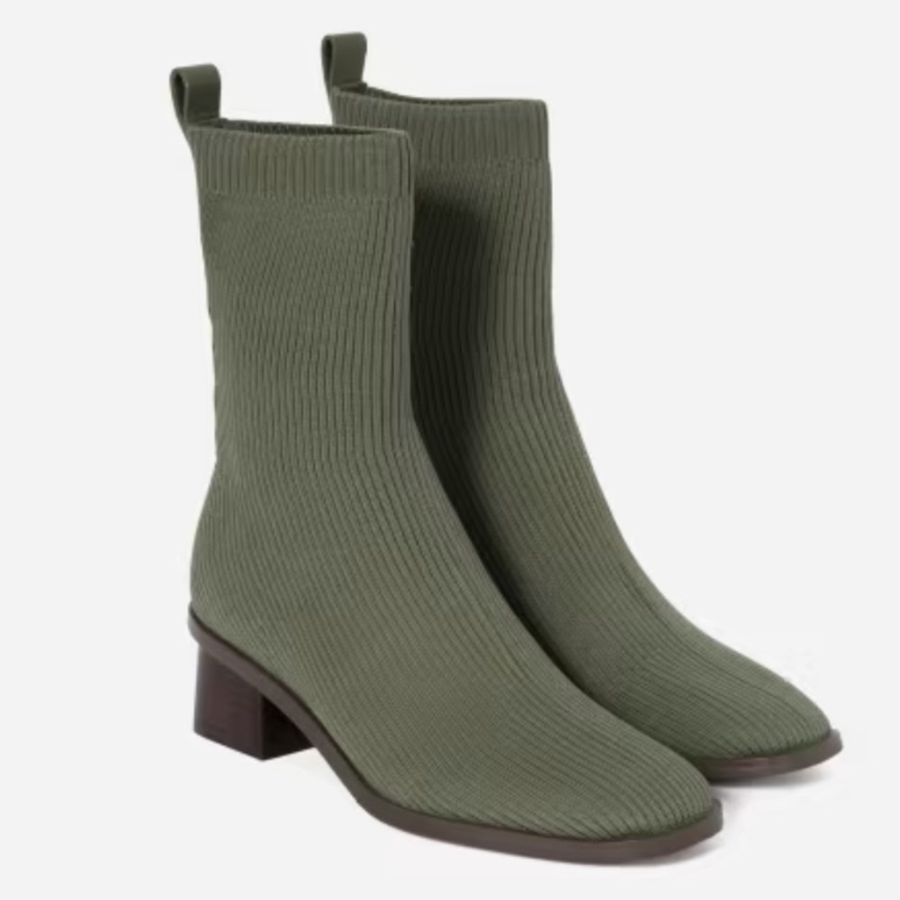 Everlane The High-Ankle Glove Boot in ReKnit size 6.5